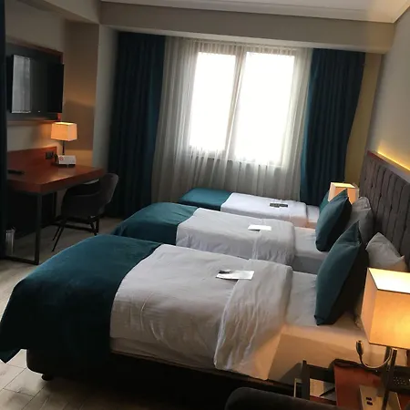 Otel Grand Vaves